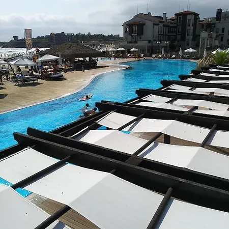 Oasis & With 1 Bedroom On The 3rd Floor Oles Lozenets
